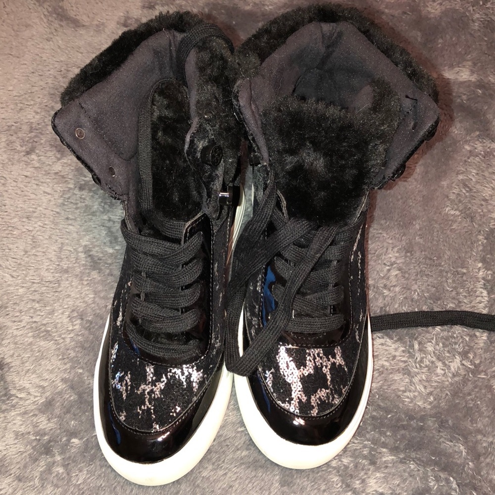 sneaker wedges by guess